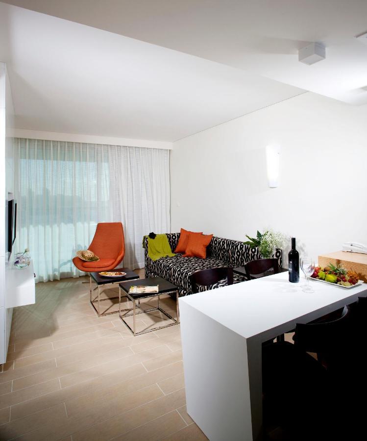 West All Suites Hotel Ασντόντ Εξωτερικό φωτογραφία