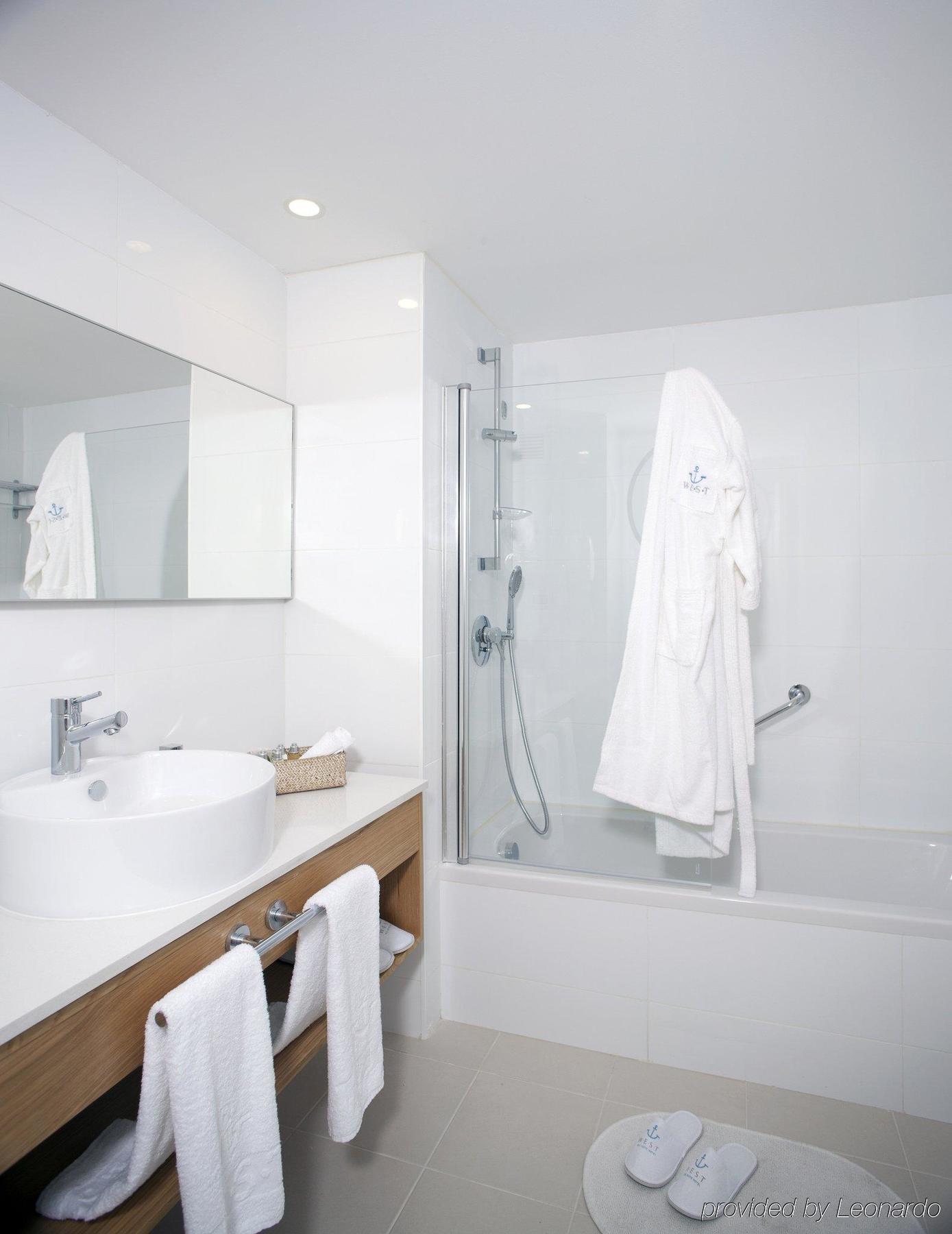 West All Suites Hotel Ασντόντ Εξωτερικό φωτογραφία